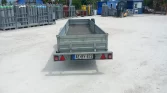 Szálanyag szállító utánfutó bérlése Dabason, hátulnézet.